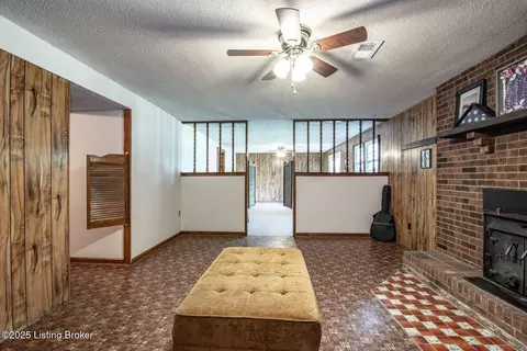 Living - 985 Buck Knobs Rd, Ekron, KY 40117 photo 5 of 8