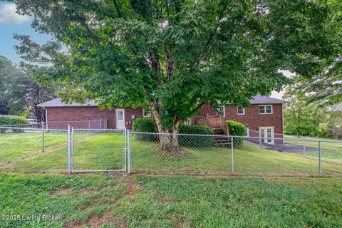 Exterior - 985 Buck Knobs Rd, Ekron, KY 40117 photo 6 of 8