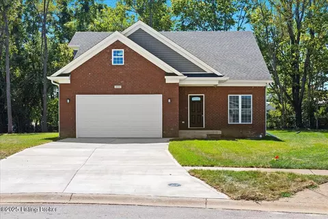 4016 Emerald Spring Pl, Louisville, KY 40245