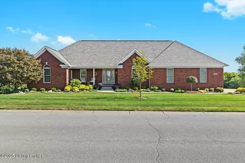 610 Nevin Ln, Fisherville, KY 40023
