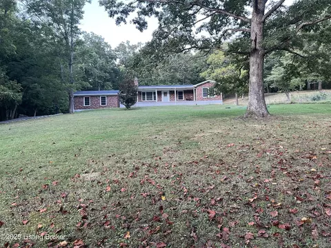 121 Rayhill Rd, Fairdale, KY 40118