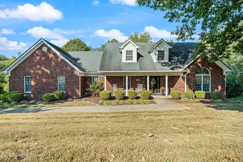 151 Running Creek Cir, Shepherdsville, KY 40165