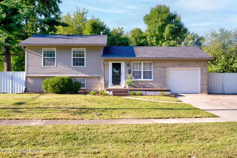3908 Oakleaf Ln, Louisville, KY 40219