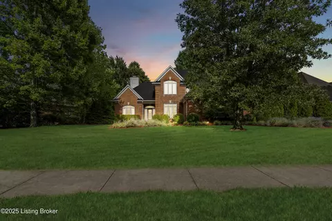 6916 Windham Pkwy, Prospect, KY 40059