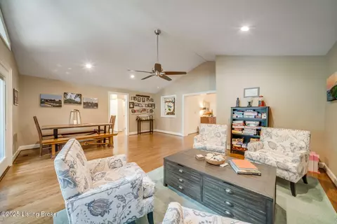 Living - 8205 Harrods View Ct, Prospect, KY 40059 photo 2 of 2