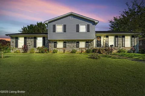 2501 Foxy Poise Rd, Louisville, KY 40220