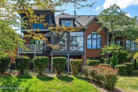 225 Buckland Trce, Louisville, KY 40245