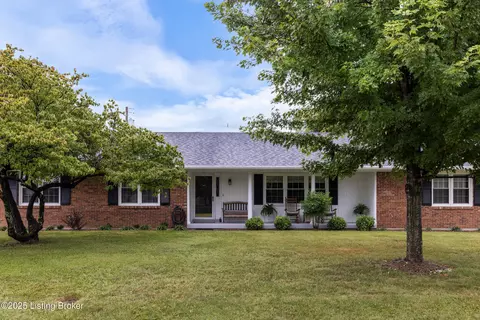 111 Hurstland Dr, Bardstown, KY 40004