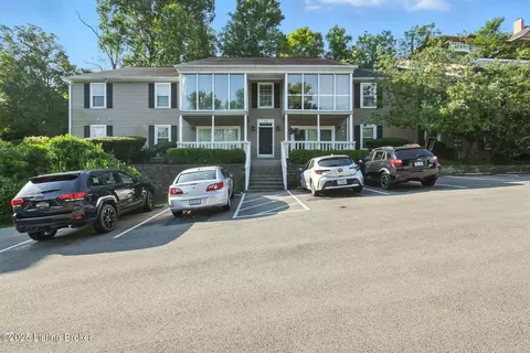 410 Mockingbird Valley Rd #4, Louisville, KY 40207