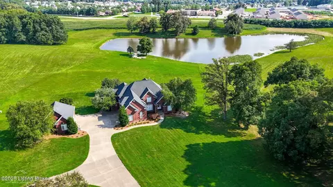 1900 W Lincoln Trail Blvd, Vine Grove, KY 40175