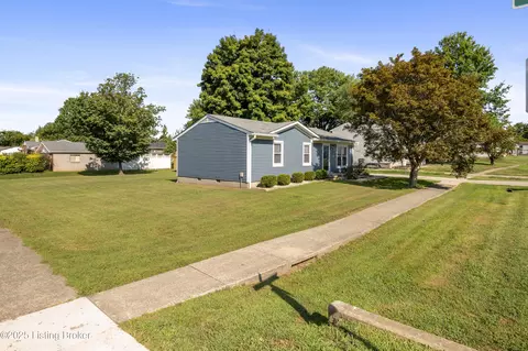 11216 Pyramid Rd, Louisville, KY 40229