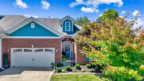 900 Ridge Point Dr, Louisville, KY 40299