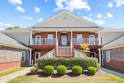 7309 Autumn Trace Dr #102, Louisville, KY 40214