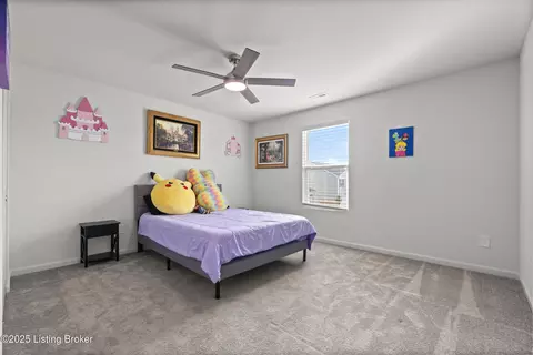Bedroom - 7020 Black Cherry Ct, La Grange, KY 40031 photo 5 of 7