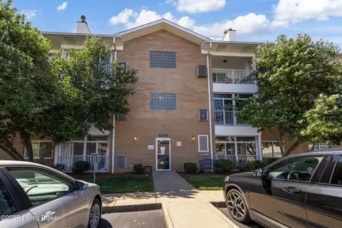 8506 Atrium Dr #1012, Louisville, KY 40220