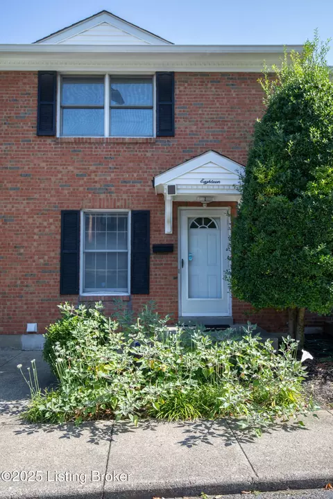 18 Gardiner Ct, Louisville, KY 40205