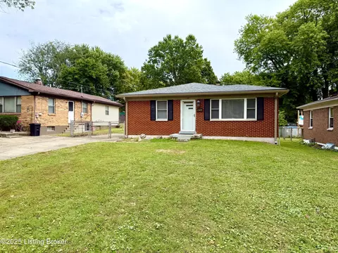 3140 Taylor Dr, Clarksville, IN 47129
