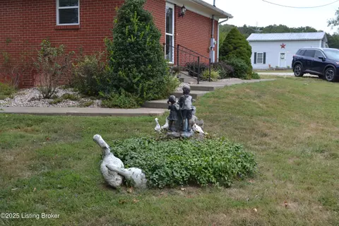 827 New Haven Rd, Loretto, KY 40037 photo 22