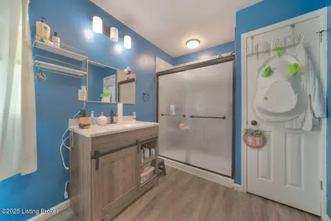 Bath - 89 Brownsboro Rd, Pendleton, KY 40055 photo 1 of 1