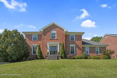 606 Wickfield Dr, Louisville, KY 40245
