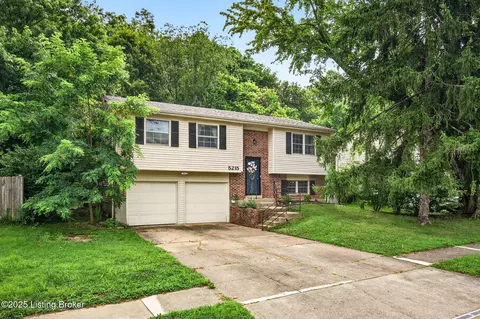 5215 Baywood Dr, Louisville, KY 40241
