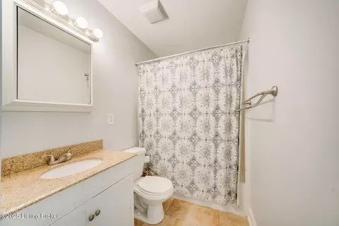 Bath - 5512 Baywood Dr, Louisville, KY 40241 photo 1 of 1