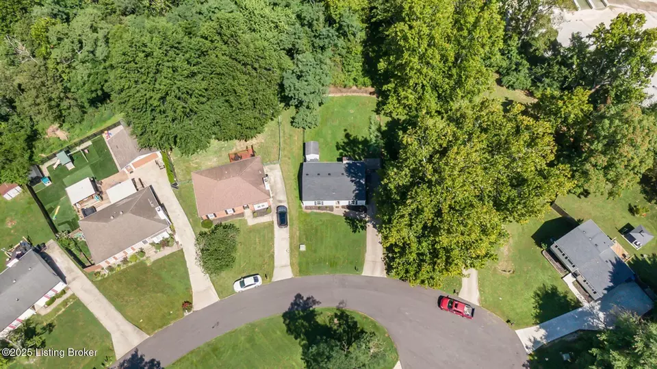 View/Area - 5512 Baywood Dr, Louisville, KY 40241 photo 2 of 4