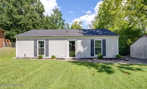 Exterior - 5512 Baywood Dr, Louisville, KY 40241 photo 1 of 10