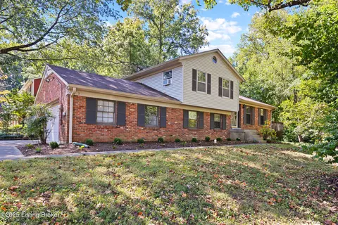 7600 Saint Bernard Way, Louisville, KY 40291
