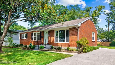 3815 Mamaroneck Rd, Louisville, KY 40218