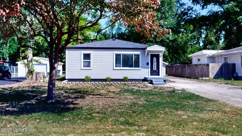 2427 Donna Rd, Louisville, KY 40216