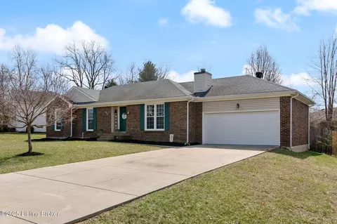 11827 Springmeadow Ln, Goshen, KY 40026