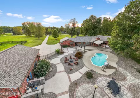 7707 Broad Run Rd, Louisville, KY 40291