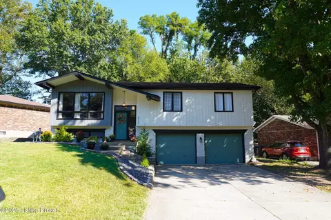 6509 Daverman Ct, Louisville, KY 40228
