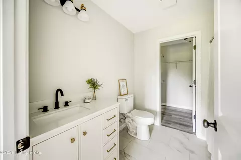 Bath - 180 Nelson Ave, Chaplin, KY 40012 photo 4 of 6