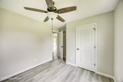 Bedroom - 180 Nelson Ave, Chaplin, KY 40012 photo 7 of 9