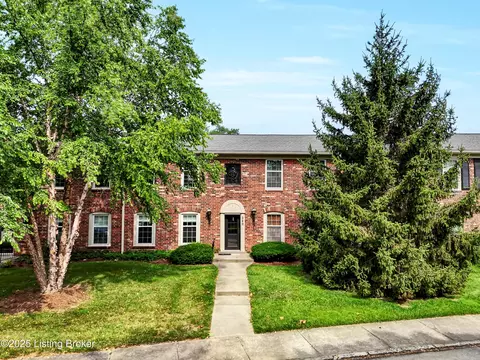 240 Stonehenge Dr #103, Louisville, KY 40207