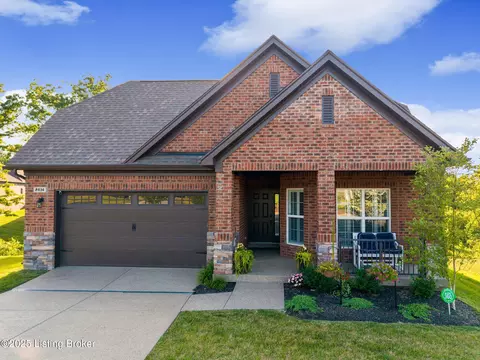 2434 Middle Creek Ct, Louisville, KY 40023