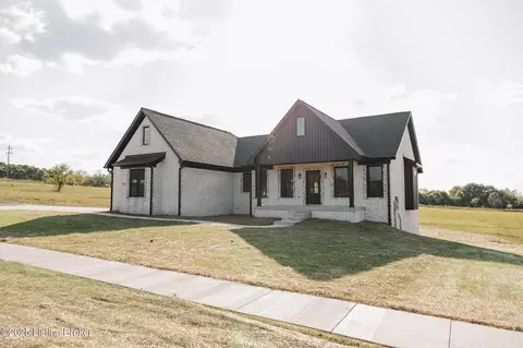 243 Sweet Grass Ct, Hodgenville, KY 42748