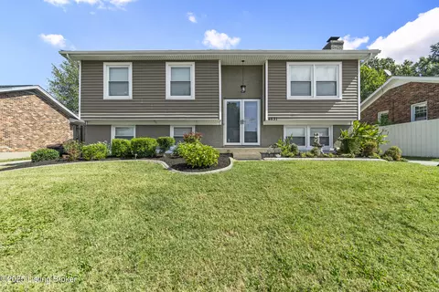 4531 Sandhill Rd, Louisville, KY 40219