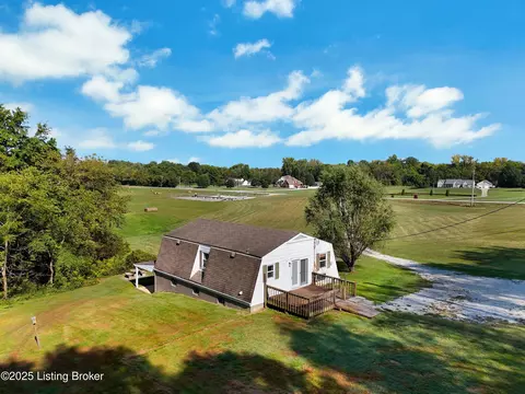 5720 Blevins Gap Rd, Louisville, KY 40272