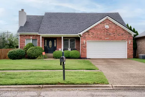 10108 Twilight Dr, Louisville, KY 40272
