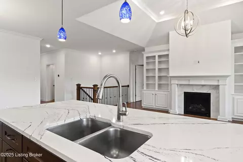 Kitchen - 5718 Ruby Falls Dr, Prospect, KY 40059 photo 5 of 5