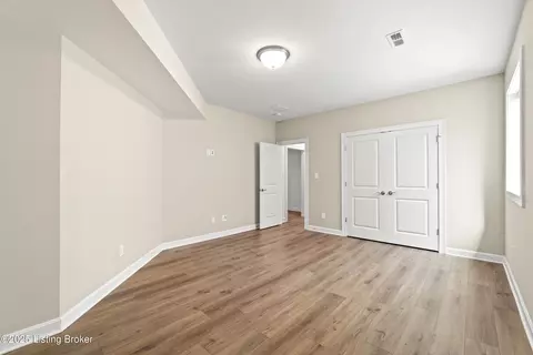 Bedroom - 5718 Ruby Falls Dr, Prospect, KY 40059 photo 4 of 4