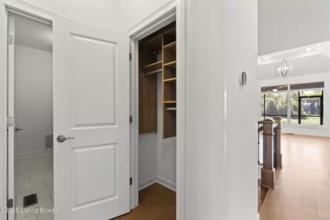 Entry Way - 5718 Ruby Falls Dr, Prospect, KY 40059 photo 7 of 10