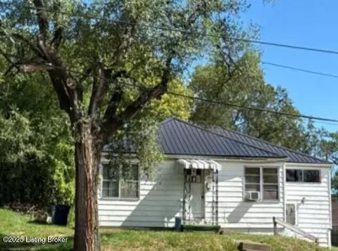 2200 Crest St, Ashland, KY 41101