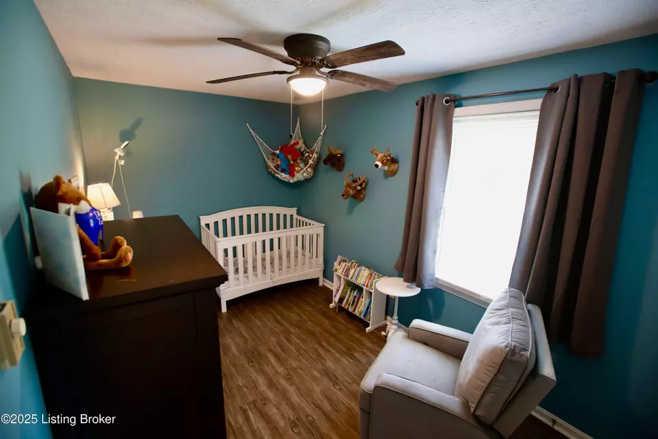 Bedroom - 2997 Old Nazareth Rd, Bardstown, KY 40004 photo 2 of 5
