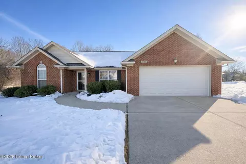 1580 Overlook Cir, Shelbyville, KY 40065
