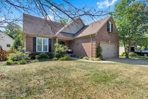 10036 Glen Meadow Rd, Louisville, KY 40241