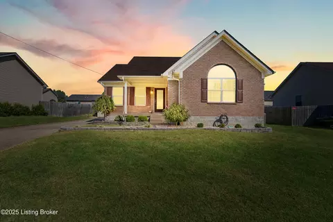 392 Gentry Ln, Mount Washington, KY 40047